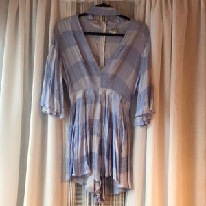 NWOT Romper Light Blue with Choker and V Neck💙🦋